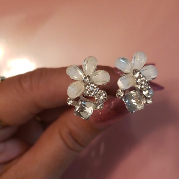 Accessories New Two Set Crystal Flower Shaped Hair Pins Poshmark